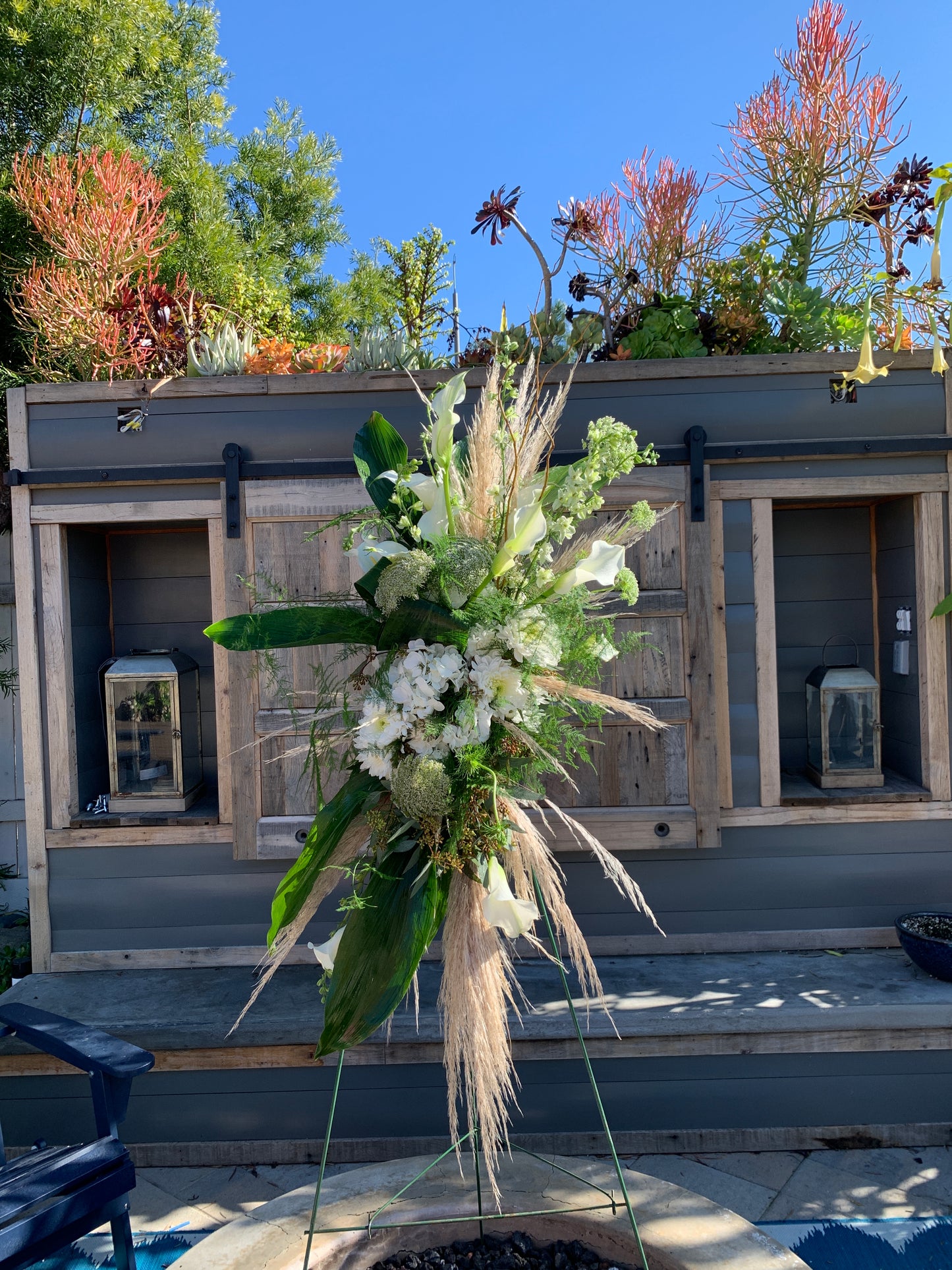 Floral Spray | Elegant Tribute